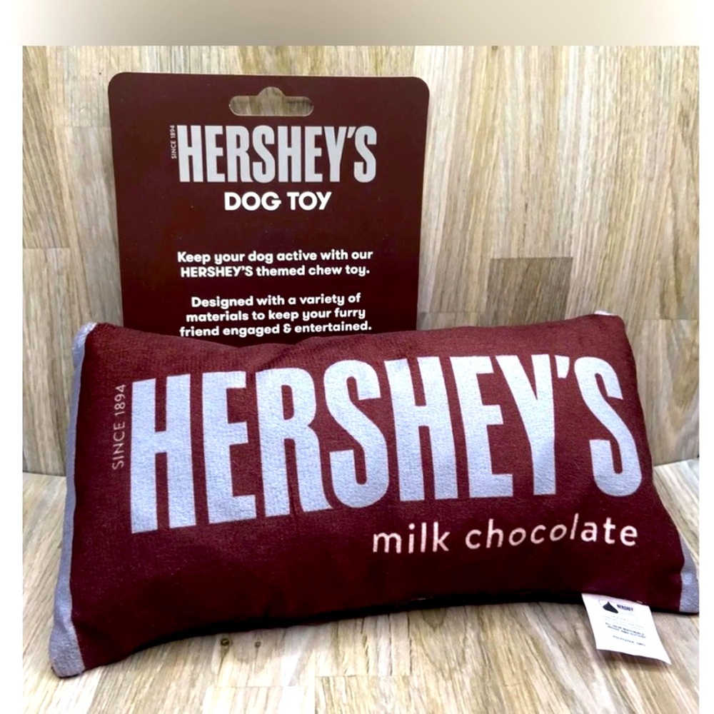 🍫 HERSHEY BAR DOG SQUEAKY TOY 🍫
